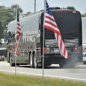 Obama Bus Tour Outlines Election Strategy