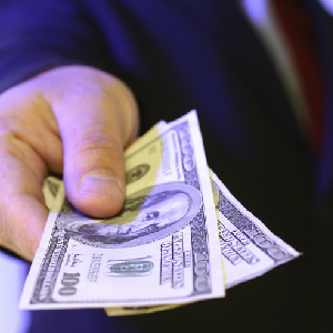 PACs Too Close To Campaigns