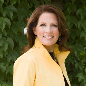 Bachmann Vs. Pawlenty