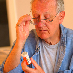 Many Seniors Unwittingly Take Potentially Dangerous Medicines