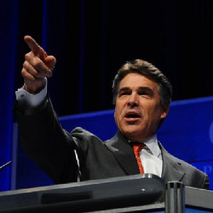 Perry’s Team Considers Late Entry Into GOP Race