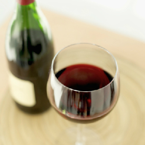 Moderate Drinking Reduces Dementia Risk